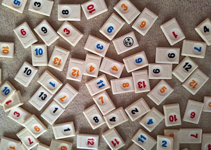 Rummikub Spielanleitung